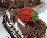 صورة لخطوة 10 من وصفة كيكة الغابة السوداء اللذيذة 😋 (بلاك فورست)