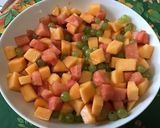 Une image de l'étape 10 de Salade de melon, pastèque et raisin au miel.