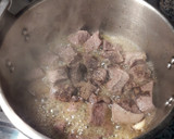 Foto del paso 9 de la receta: Ternera estofada con patatas baby, verduras y setas congeladas