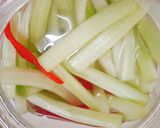 Hình bước làm 1 của món Gỏi ngó lục bình