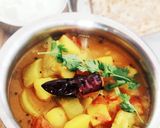 A picture of step 3 of Lauki aloo ki sabji (cooker cooked).