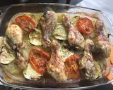 Foto del paso 6 de la receta: Muslos de pollo al horno con verduras