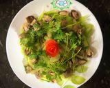 Hình bước làm 3 của món Bầu xào nấm rơm chay