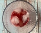 Foto langkah ke 3 dari resep Strawberry Milk.