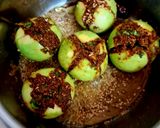A picture of step 4 of Stuffed Tinda Masala.