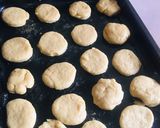 A picture of step 5 of 15min Yummy Tea scones.