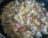 Foto del paso 5 de la receta Revueltos de champiñones y bacon