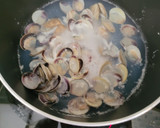 Foto del paso 2 de la receta: Garbanzos con mariscos de Marisa
