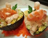 Foto del paso 17 de la receta Ensalada de aguacates con gambas y salsa rosa