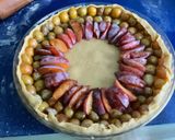 Une image de l'étape 9 de Tarte aux 3 prunes, amandes et pignons de pin.