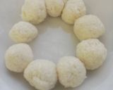 صورة لخطوة 1 من وصفة كرات جوز هند🥥