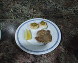 Foto del paso 4 de la receta: Lomo de cabeza de cerdo, con huevos rellenos, olla express