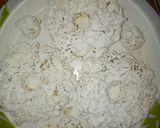 Foto langkah ke 5 dari resep Donat Mie Kriuk.