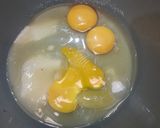 Foto langkah ke 2 dari resep Bolu Buah Naga.