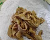 Foto langkah ke 3 dari resep Usus Crispy.
