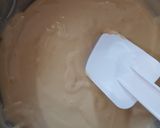 Foto langkah ke 3 dari resep Hurricane Swiss Roll Cake.