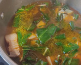 Foto del paso 3 de la receta: Potaje de acelga  y garbanzos