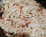 A picture of step 4 of Vegetable chow may.