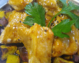 Foto del paso 3 de la receta: Pollo con salsa agridulce y batatas doradas