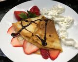 Hình bước làm 4 của món Bánh crepe cuốn trái cây