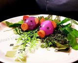 A picture of step 4 of Boiled Eggs with a twist.