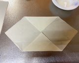 A picture of step 4 of Edible Mini Lunch Box 🍱.