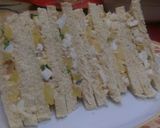 A picture of step 9 of Egg and potato sandwich.