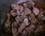 A picture of step 2 of Murgh Yakhni Pulao.