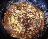 A picture of step 2 of Sweet crapes🫓.