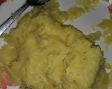 A picture of step 2 of Egg roll.