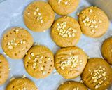 A picture of step 7 of Peanut 🥜 Butter 🧈 Cookies.