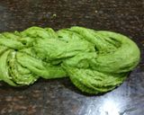 A picture of step 7 of Spinach Cheese Garlic Babak.