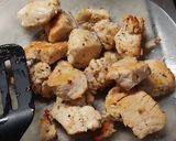 Foto del paso 4 de la receta: Pollo a la crema con champiñón 🍄