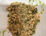 A picture of step 2 of Garlic Chilli Oil with Nuts.
