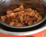 A picture of step 3 of Braised Pork (Rice Cooker Version).