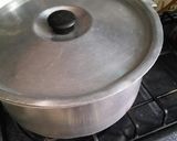 A picture of step 10 of Mzydaar tory ka salan.
