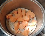 Foto langkah ke 1 dari resep Ubi Mochi.