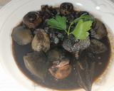 Foto del paso 6 de la receta: Pulpo de playa guisado en su tinta
