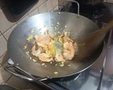Foto langkah ke 2 dari resep Nasi Goreng Udang.