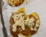 A picture of step 5 of Chilli garlic smash baked potato.
