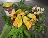 Foto del passaggio 1 della ricetta Fiori di zucca ripieni