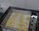Foto langkah ke 5 dari resep Nagasari/Nogosari kukus pakai loyang.
