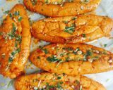 Hình bước làm 5 của món Bánh mì nướng muối ớt đơn giản mà ngon