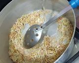 A picture of step 2 of پوٹے والی سویاں.