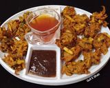 A picture of step 3 of Crispy Makai ke Aatay ke Pakooray.