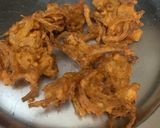 कांदा भज्जी (Kanda bhajii recipe in hindi) रेसिपी चरण 5 फोटो