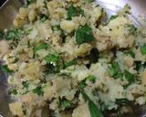 आलू की पूरी (aloo ki puri recipe in hindi) रेसिपी चरण 2 फोटो