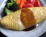 A picture of step 5 of Oyster Sauce Omu-rice (Omelette Rice).