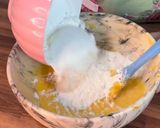 Foto del paso 4 de la receta: Alfajores De Maicena y Galletitas con Chips (Fácil- Económica)