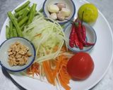 รูปขั้นตอนการทำที่ 1 ของ ส้มตำไทย